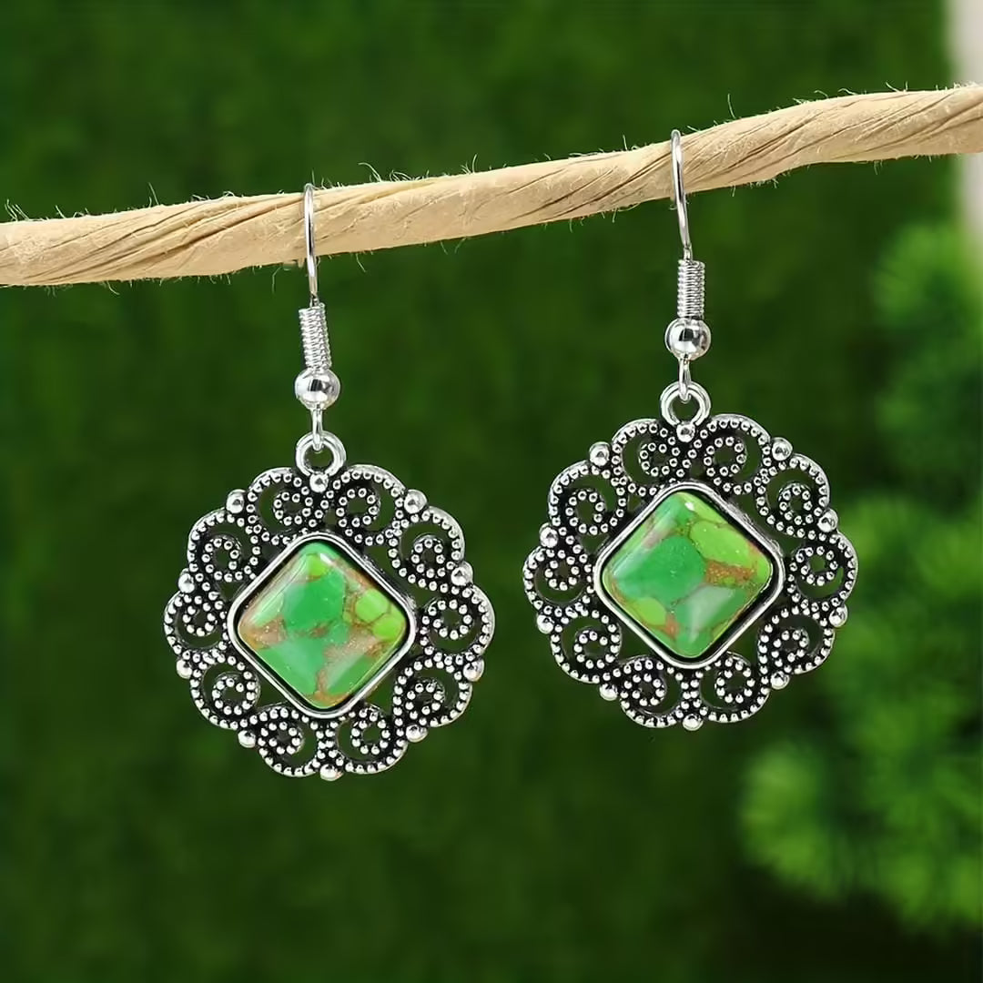 Pendientes de mandala plateados y collar a juego