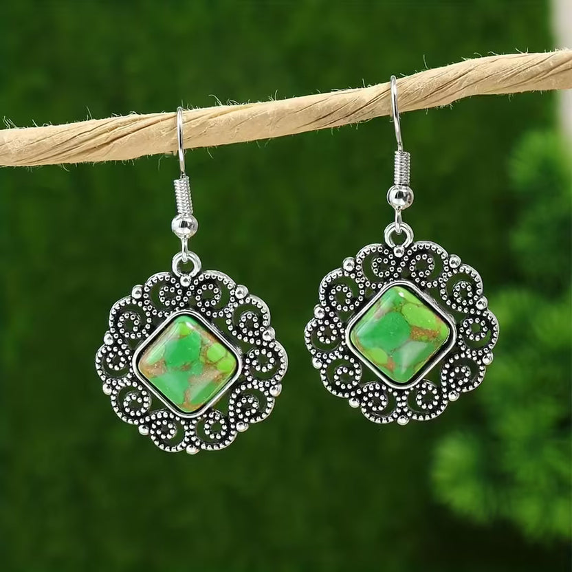 Pendientes de mandala plateados y collar a juego