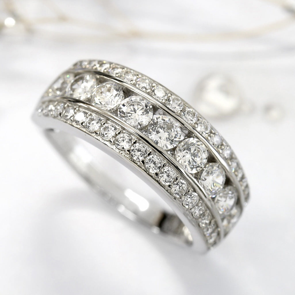 Anillo elegante de plata con piedra