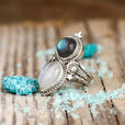 Anillo celestial de piedra de luna y labradorita en plata – imagen 2