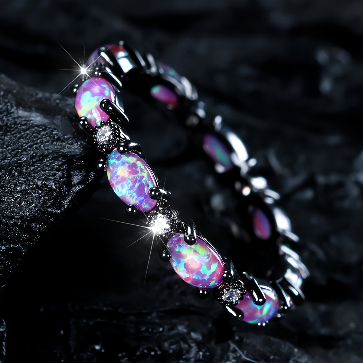 Anillo Eternidad de ópalo negro y rosa — Carmen, Lucía & Rocío