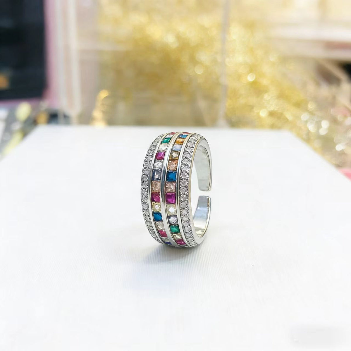 Anillo elegante de piedras arcoíris – imagen 2