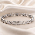 Pulsera elegante de oro blanco con corazón
