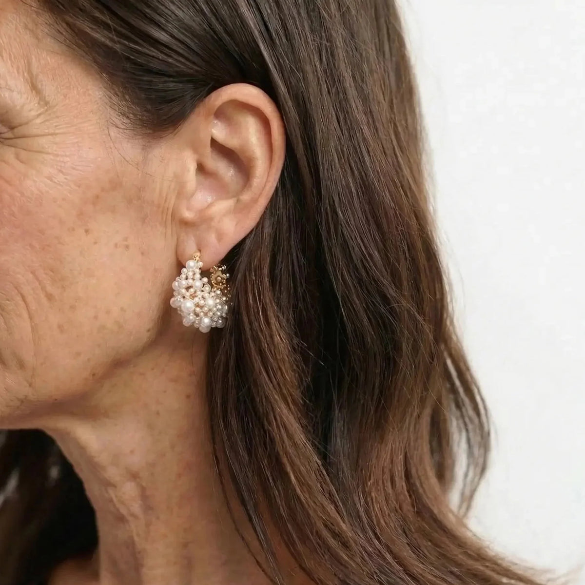Pendientes de flor con perlas de Carmen, Lucía & Rocío – imagen 2