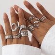 Conjunto de anillos vintage apilables en oro blanco — Carmen, Lucía & Rocío