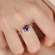 Anillo solitario redondo Royal con acento – imagen 6