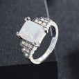 Anillo vintage de ópalo Arte Déco — Carmen, Lucía & Rocío