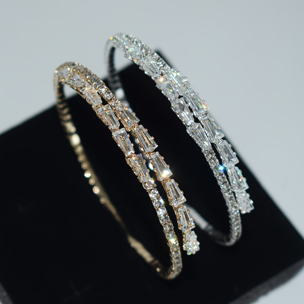 Pulsera clásica de oro blanco con circonita cúbica – imagen 3