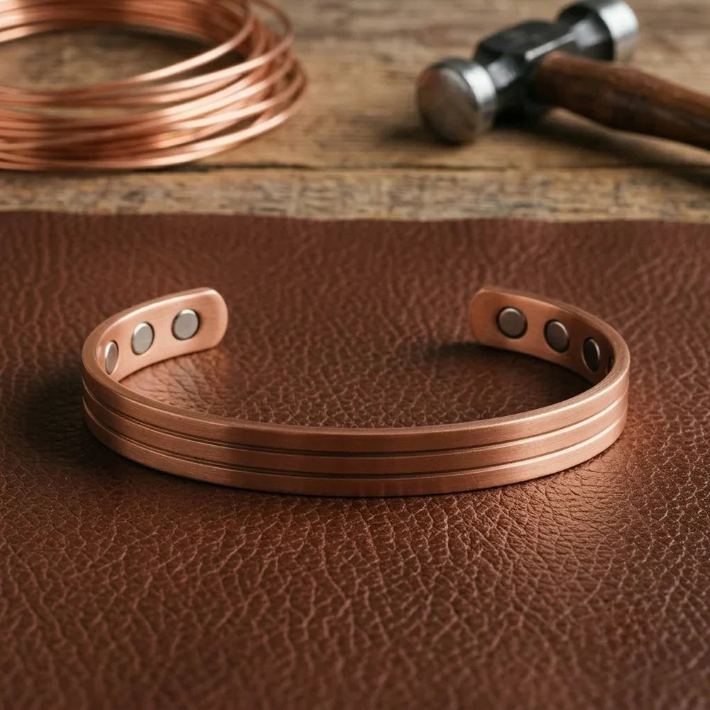 Brazalete de cobre con grabado infinito – imagen 2