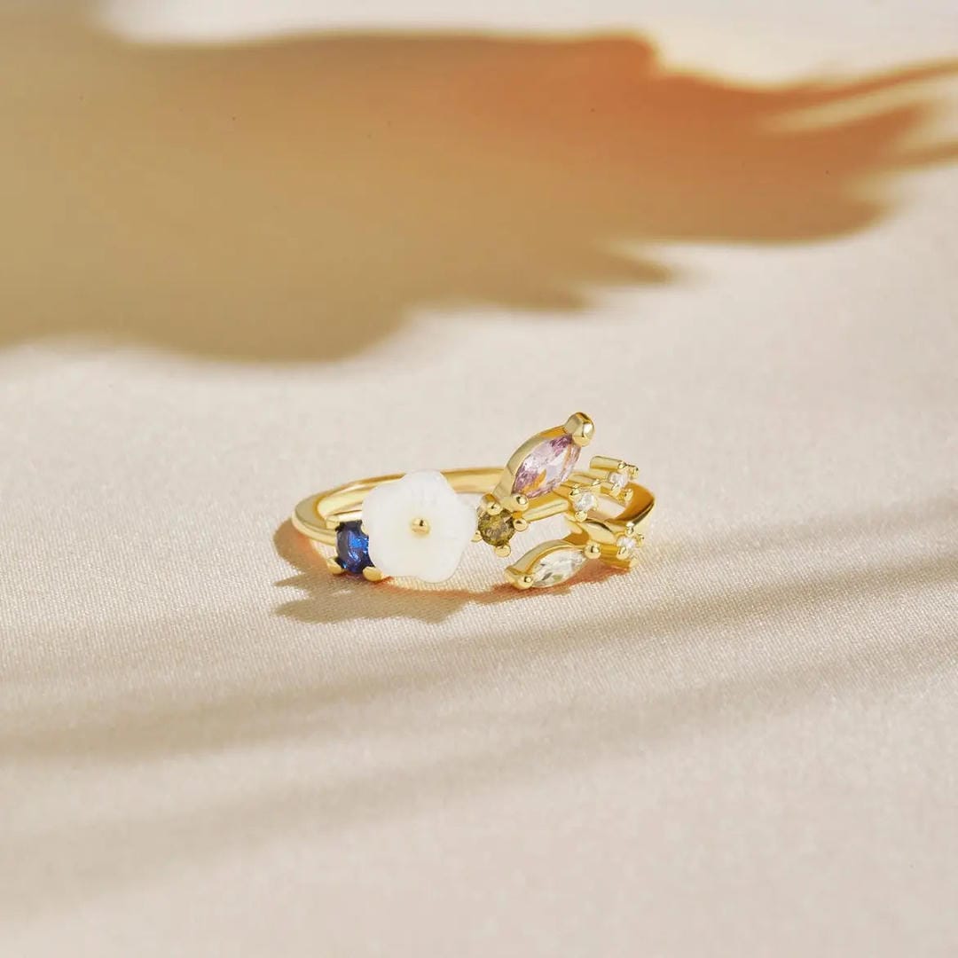 Anillo dorado ajustable Joyous Bloom