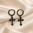 Pendientes de cruz con circonitas incrustadas en oro blanco – imagen 3
