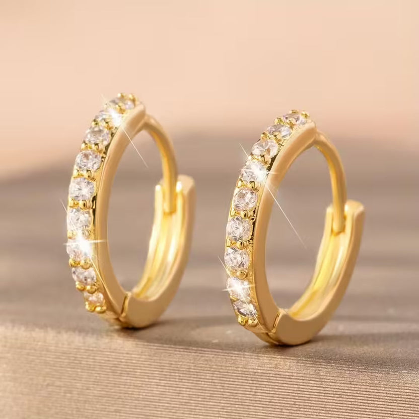 Pendientes mini aro dorados atemporales