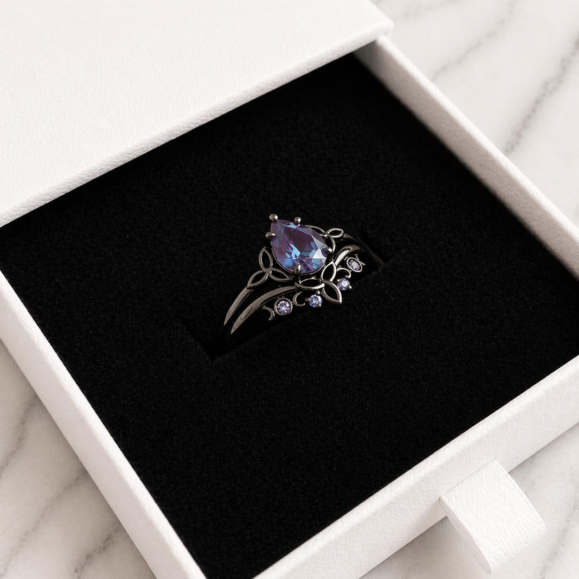 Anillo Prestigio de amatista en capas — Carmen, Lucía & Rocío