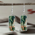 Pendientes abstractos minimalistas dorados en verde