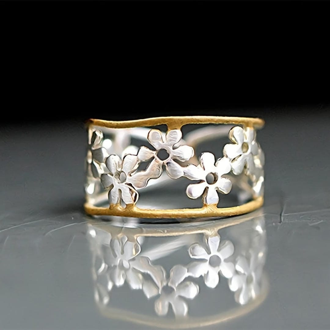 Anillo ajustable de margarita esmaltada