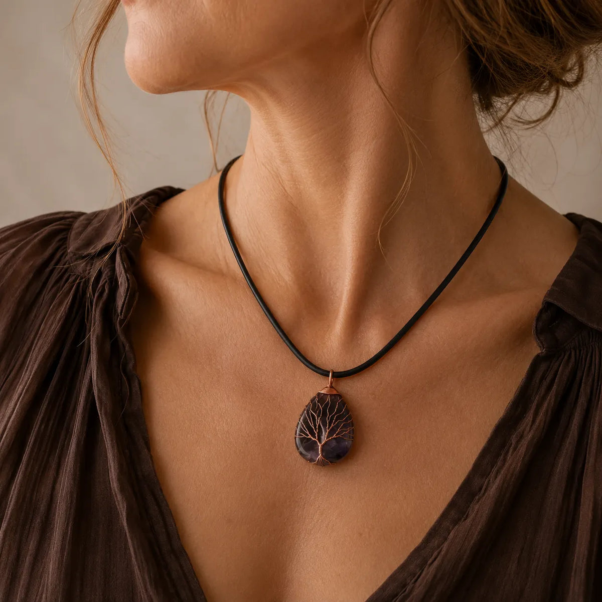 Collar con colgante árbol de la vida de amatista