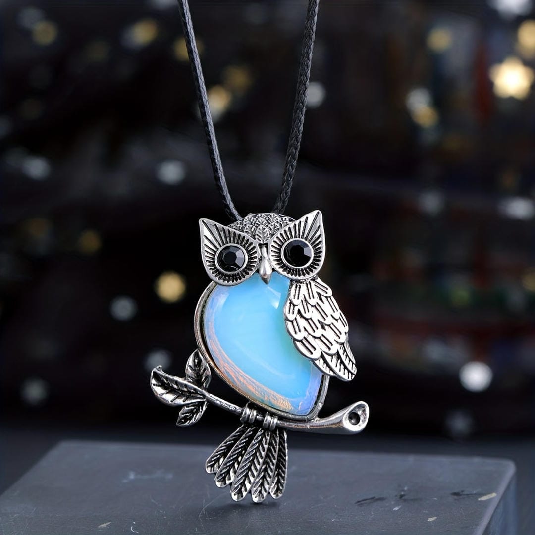 Collar de plata con colgante de búho y gema – imagen 5