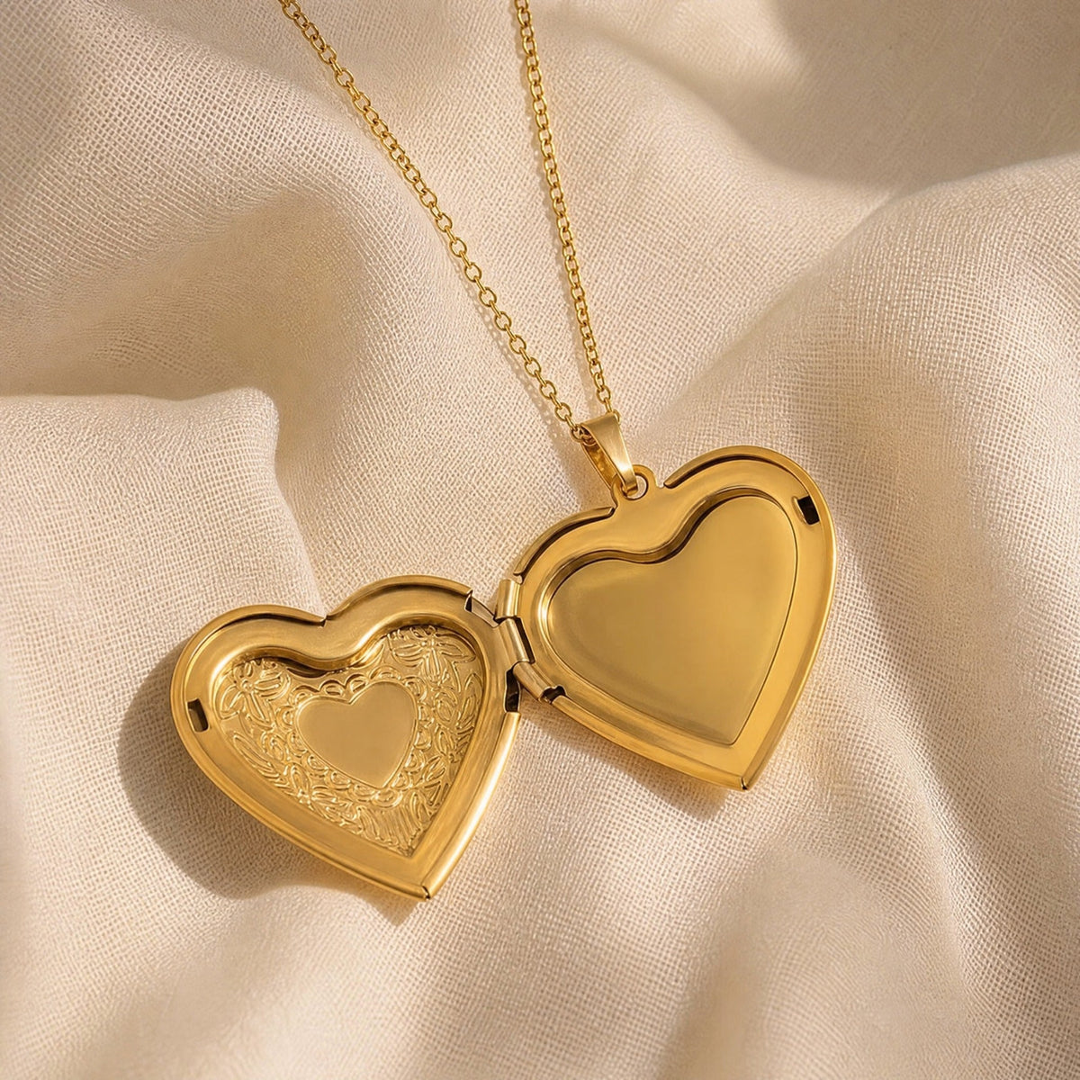 Collar medallón de amor eterno – imagen 2