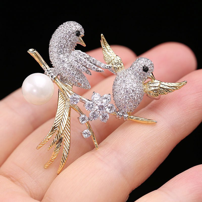 Broche de tórtolas encantadas – imagen 2
