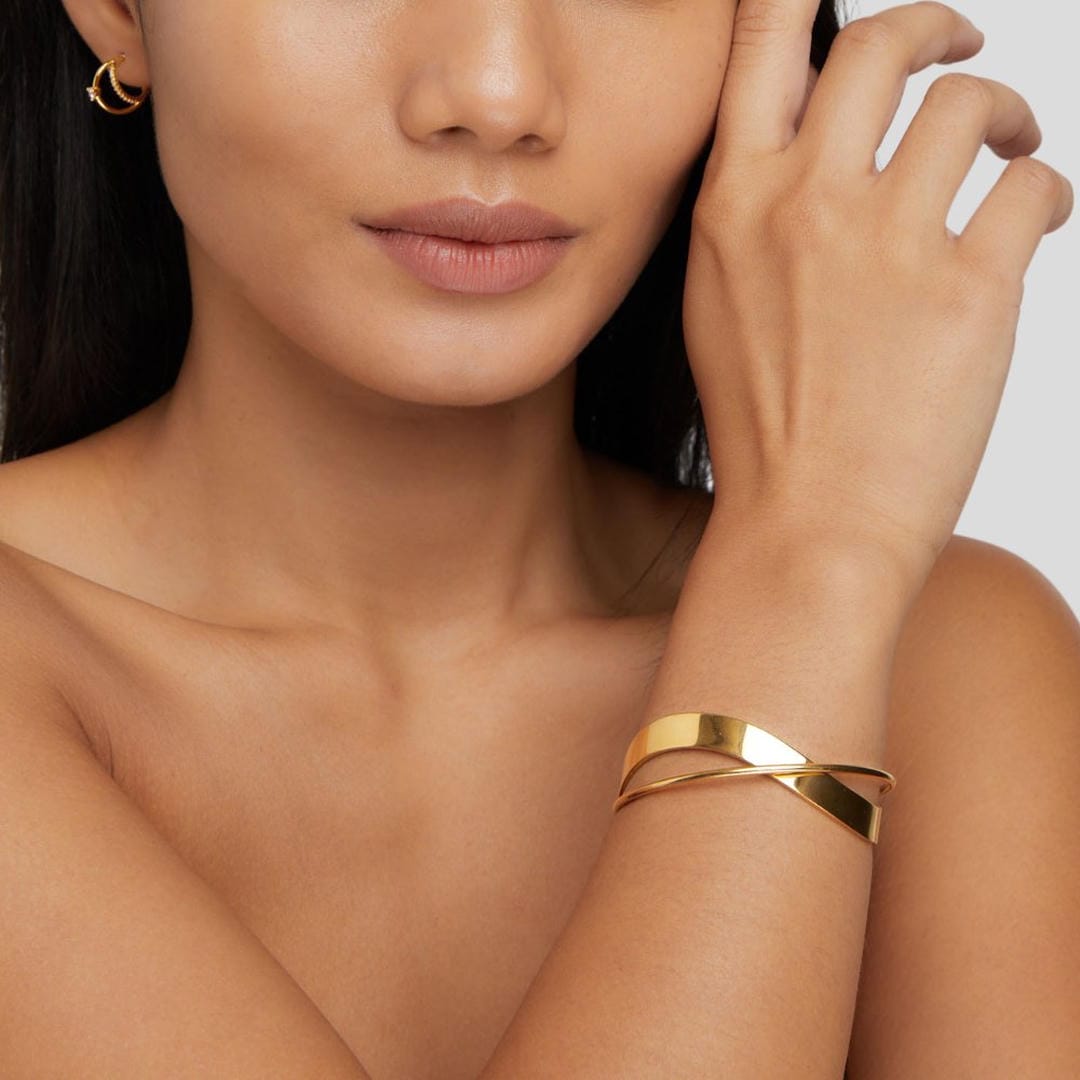 Brazalete dorado único celestial – imagen 3