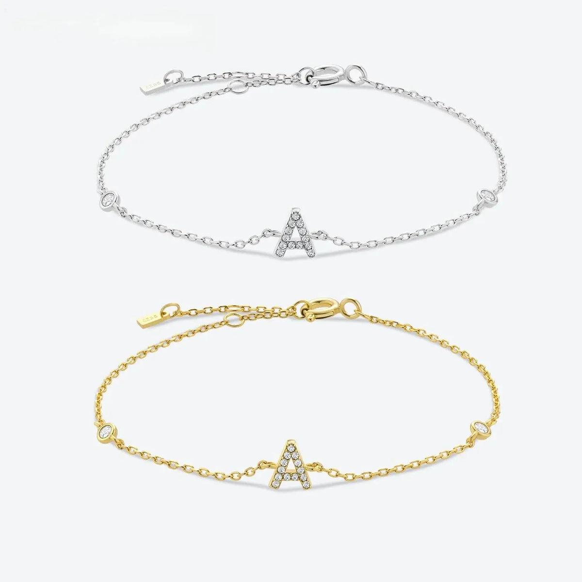 Pulsera inicial con aire de herencia – imagen 2