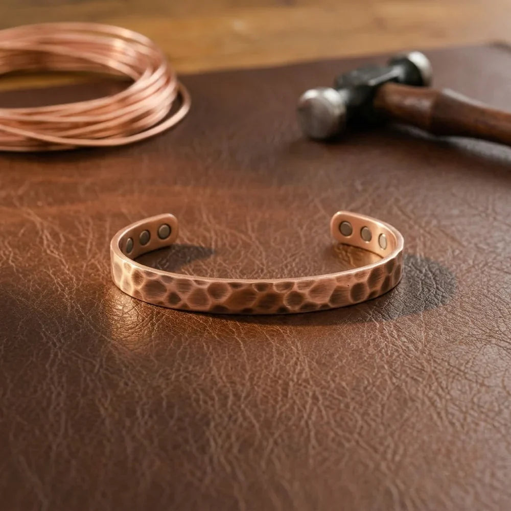 Pulsera de cobre Surco de Áster — Carmen, Lucía & Rocío