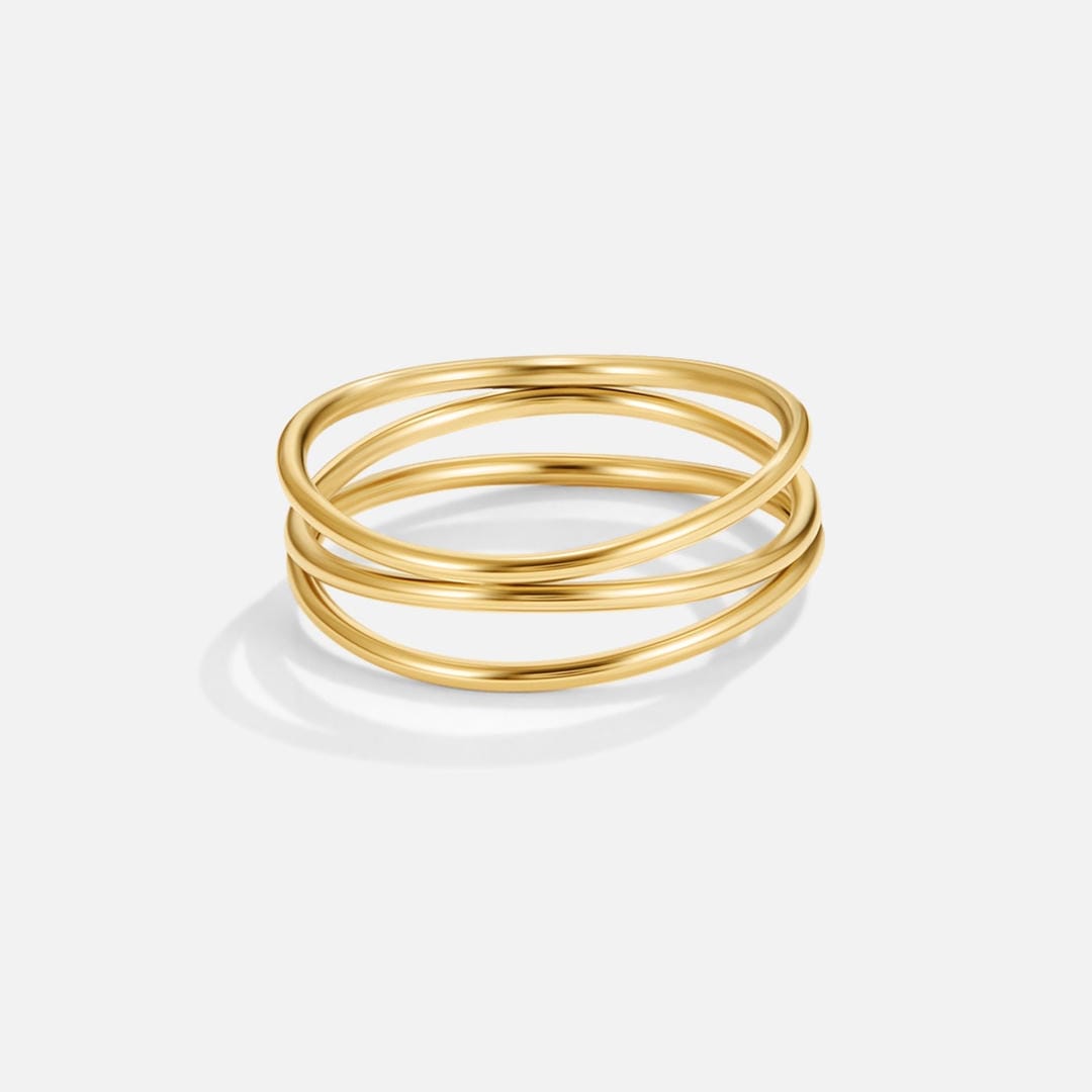 Anillo dorado con bucle infinito – imagen 3