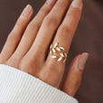 Anillo ajustable Serene dorado – imagen 4