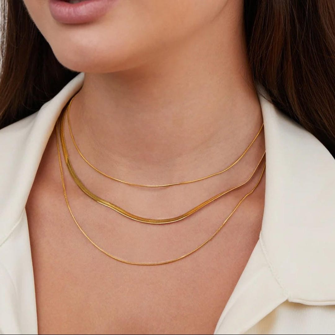 Collar dorado de varias capas – imagen 2