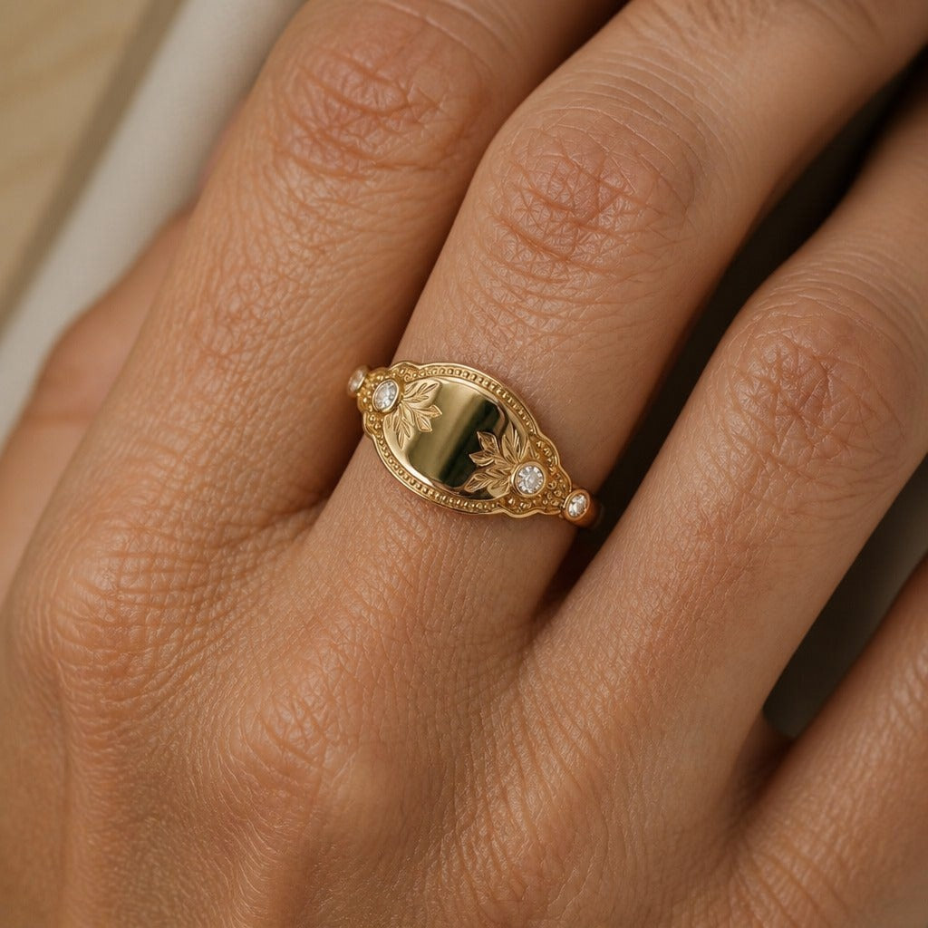 Anillo vintage de laurel con circonita llamativa – imagen 2