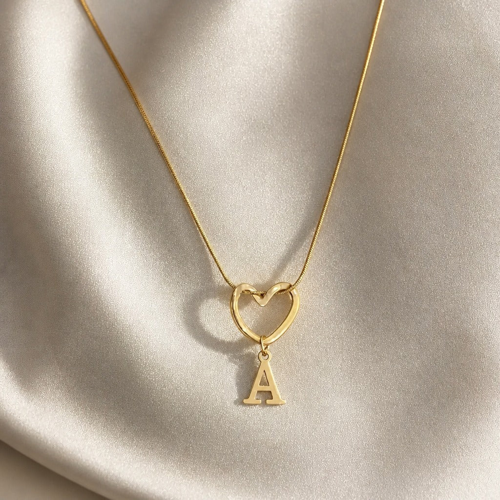 Collar inicial corazón Evermore – imagen 3