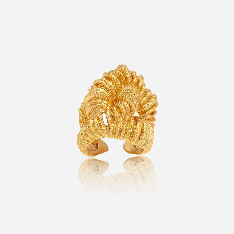 Anillo clásico Musa Dorada — Carmen, Lucía & Rocío
