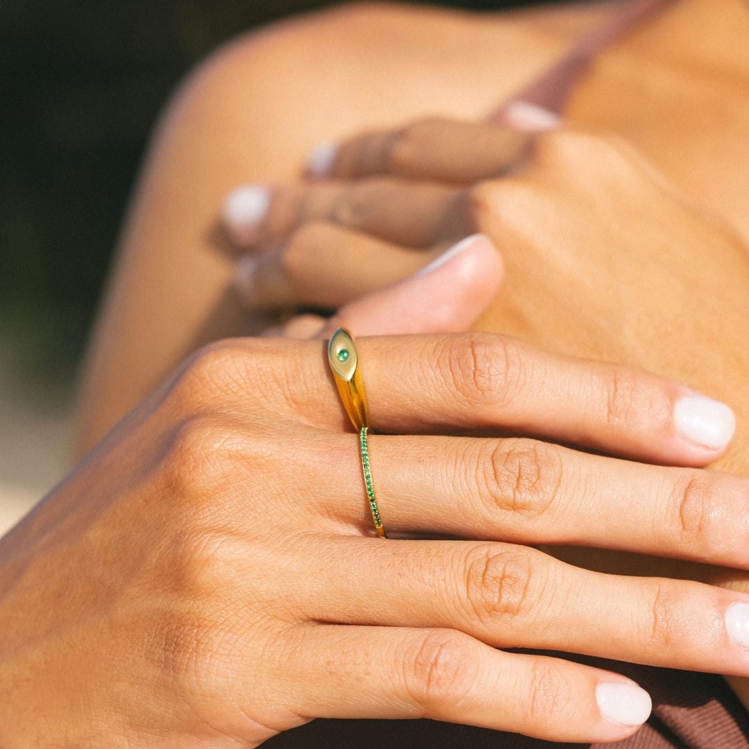 Anillo Cielo Verde con circonitas verdes — Carmen, Lucía & Rocío