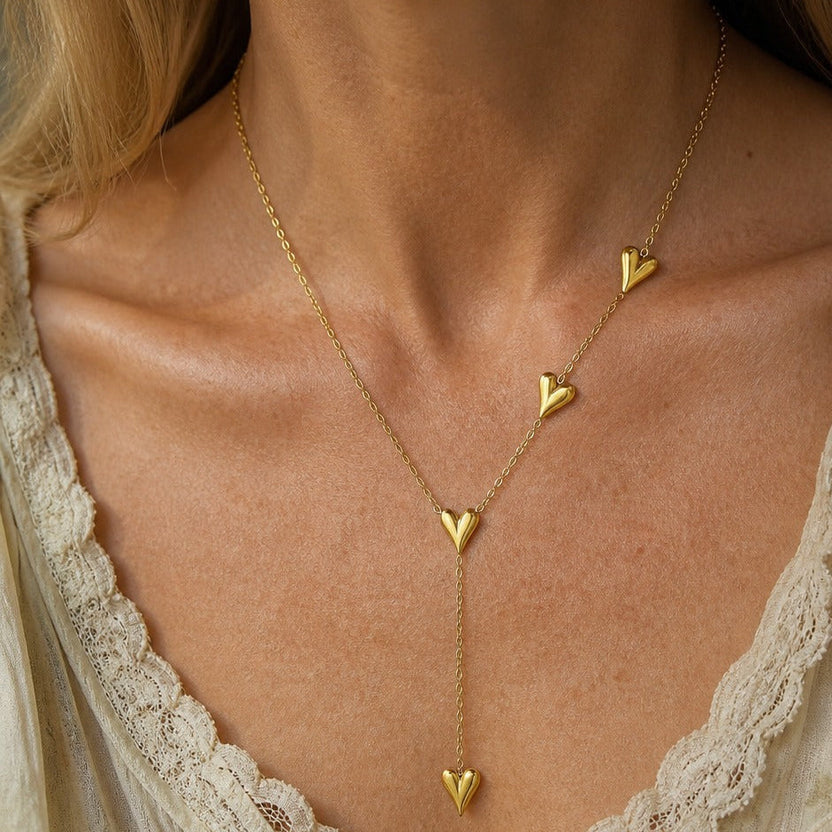 Collar Evelisse con colgante de corazón