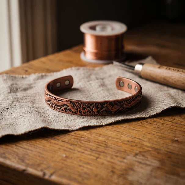 Pulsera rústica de cobre color tierra – imagen 2