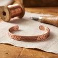 Brazalete de cobre Crest Radiance – imagen 2