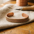 Pulsera de cobre forjada a mano – imagen 2