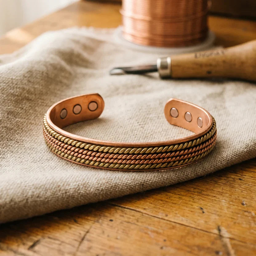 Pulsera de cobre forjada a mano – imagen 2