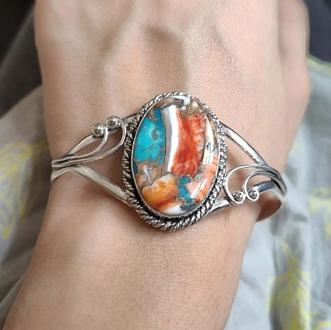 Pulsera vibrante con incrustaciones de piedras preciosas – imagen 2