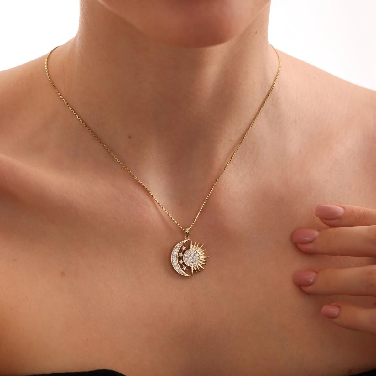 Collar colgante de luna y sol – imagen 2