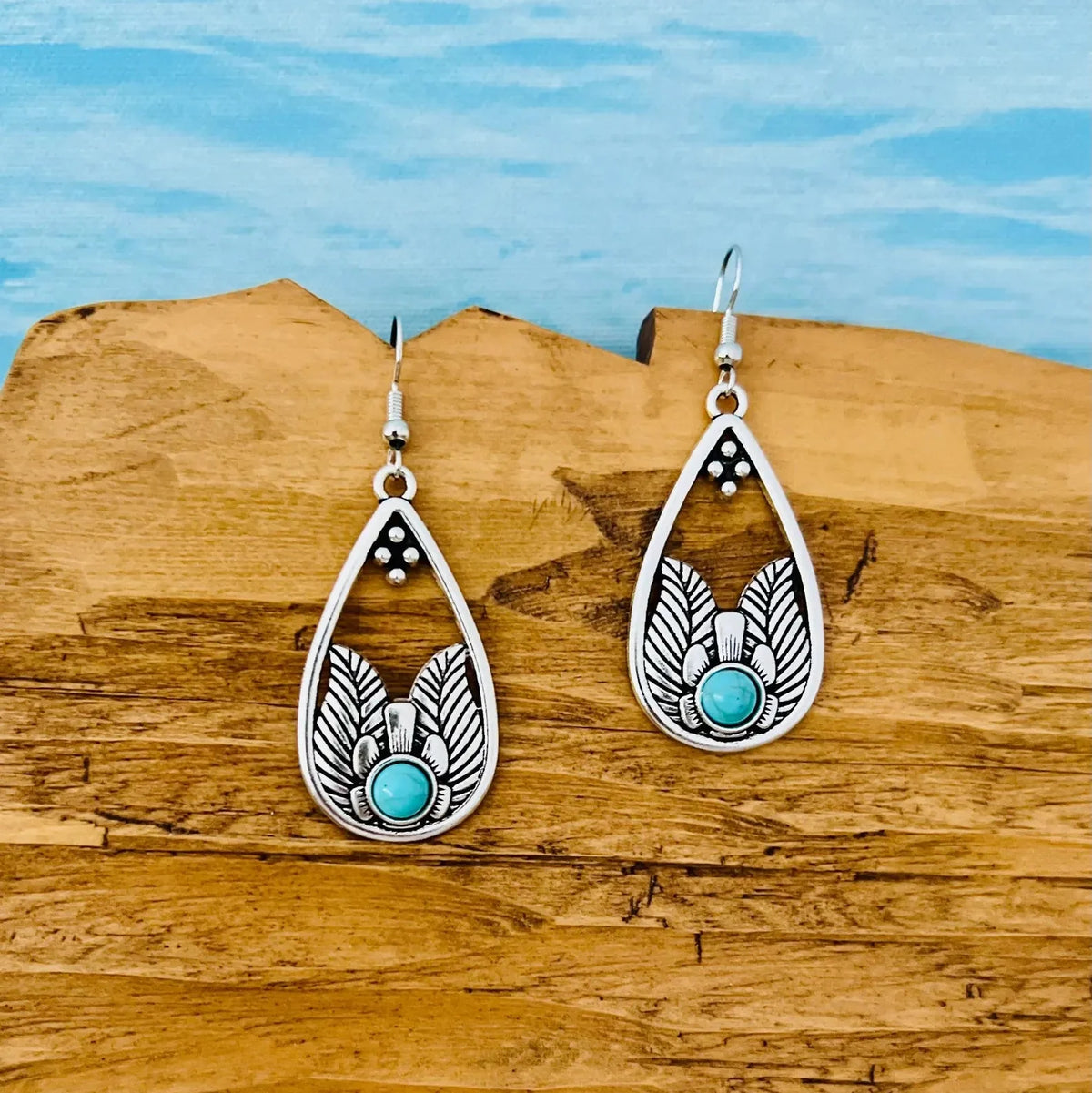 Pendientes bohemios vintage de hoja turquesa