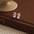 Pendientes de perlas de agua dulce en racimo floral – imagen 2