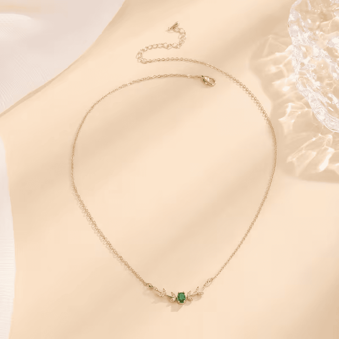 Collar esmeralda de flor de laurel – imagen 3