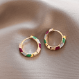 Pendientes chic de esmalte dorado
