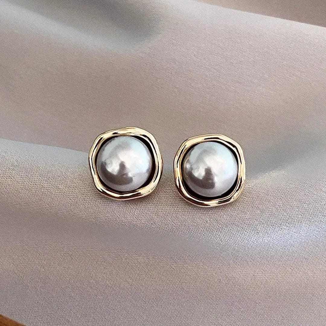 Pendientes de perla negra sofisticados