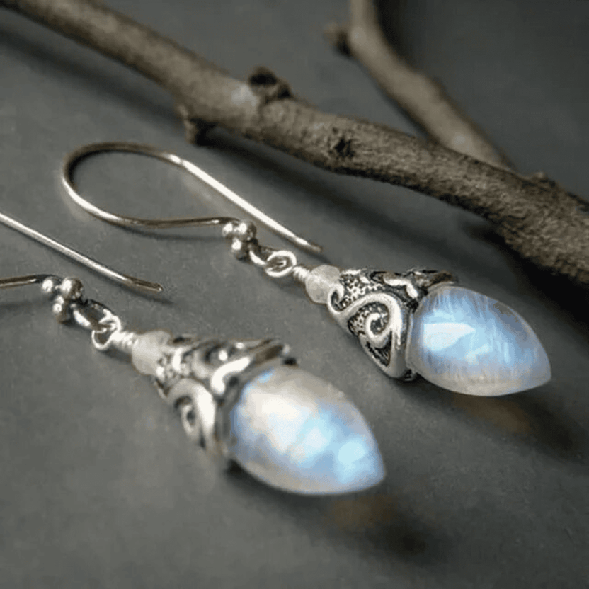 Pendientes vintage de luna y cristal