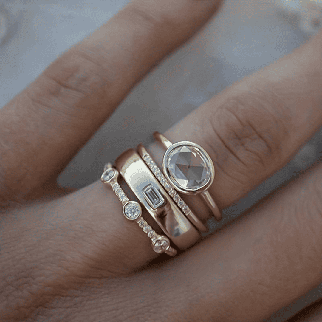 Set de anillos de oro y circonita