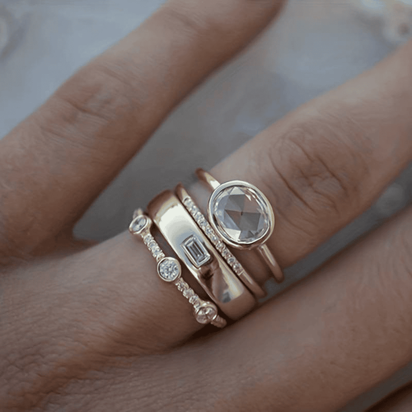 Set de anillos de oro y circonita