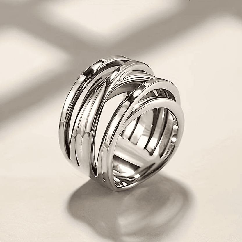 Anillo vintage de plata en capas
