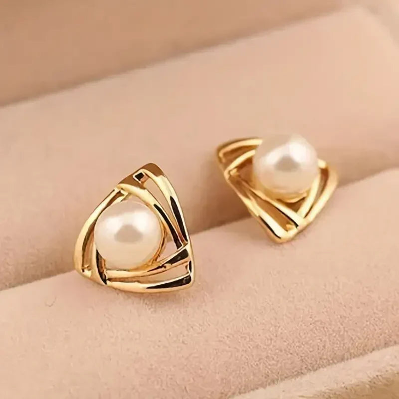 Pendientes dorados con perla Susurro